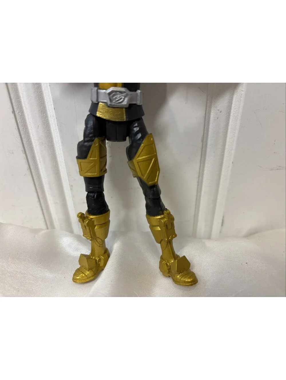 POWER RANGERS LIGHTENING COLLECTION BEAST MORPHERS GOLD RANGER FIGURE ONLY CLEAN